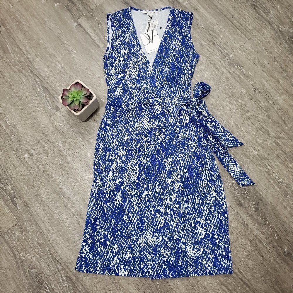 Diane Von Furstenburg Serpent Wrap Dress Sz 2 NWT